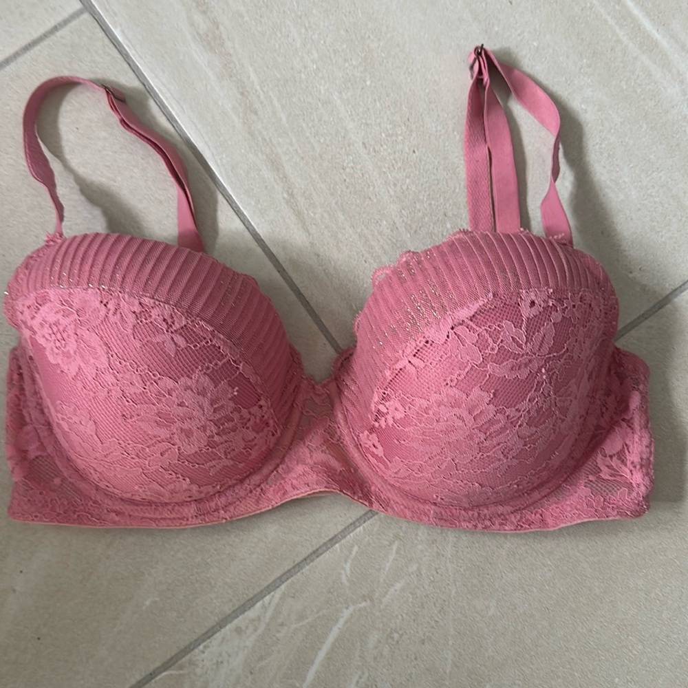 Victoria’s Secret bra